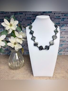 Beautiful natural Jasper stone centerpiece necklace